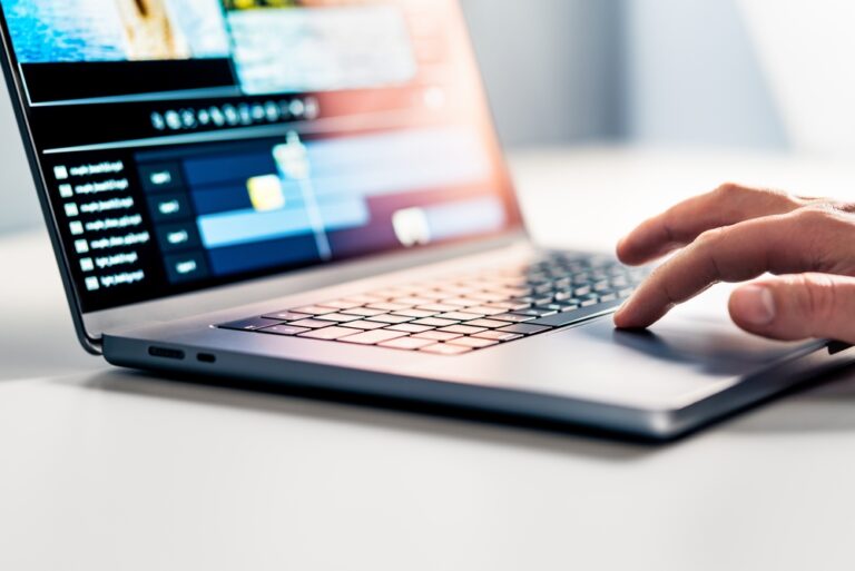 Web Design vs. Graphic Design: Key Differences to Know