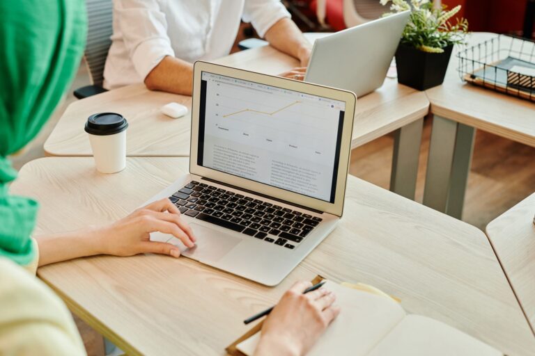 SEO Content Strategy That Drives Small Business Leads