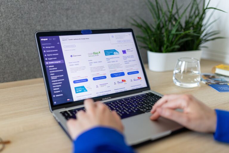 Shopify Vs WordPress Services Guide for Business