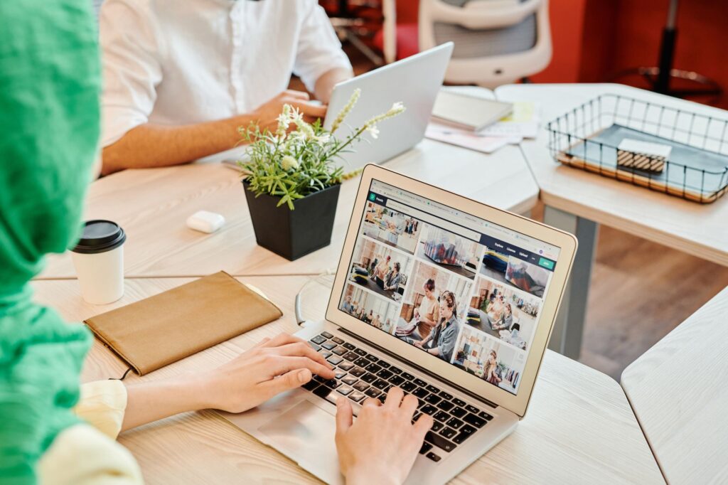 Shopify Vs WordPress Use Cases Guide for Business