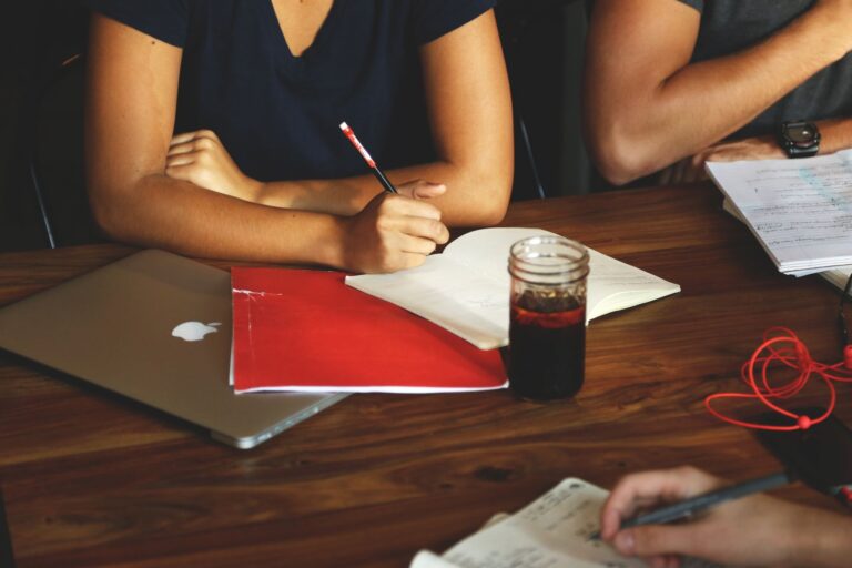 Shopify Vs WordPress Agency Examples for Business