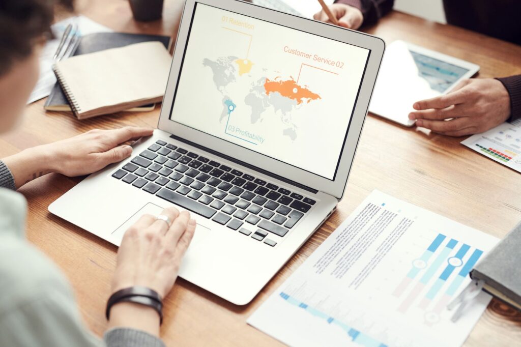 Shopify Vs WordPress Templates Examples for Business