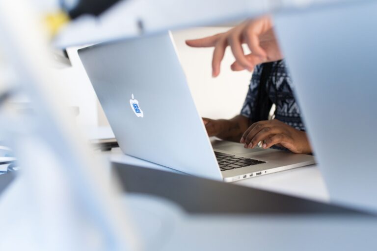 Shopify Vs WordPress Chatbot Best Practices